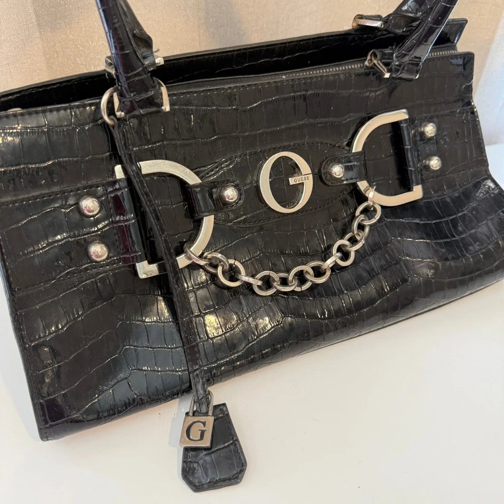 Guess shoulder bag